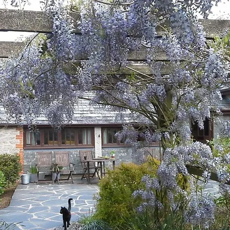 Owletts Barn Bed & Breakfast *